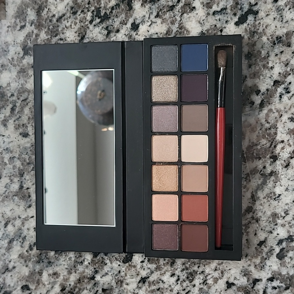 Smashbox eyeshadow palette